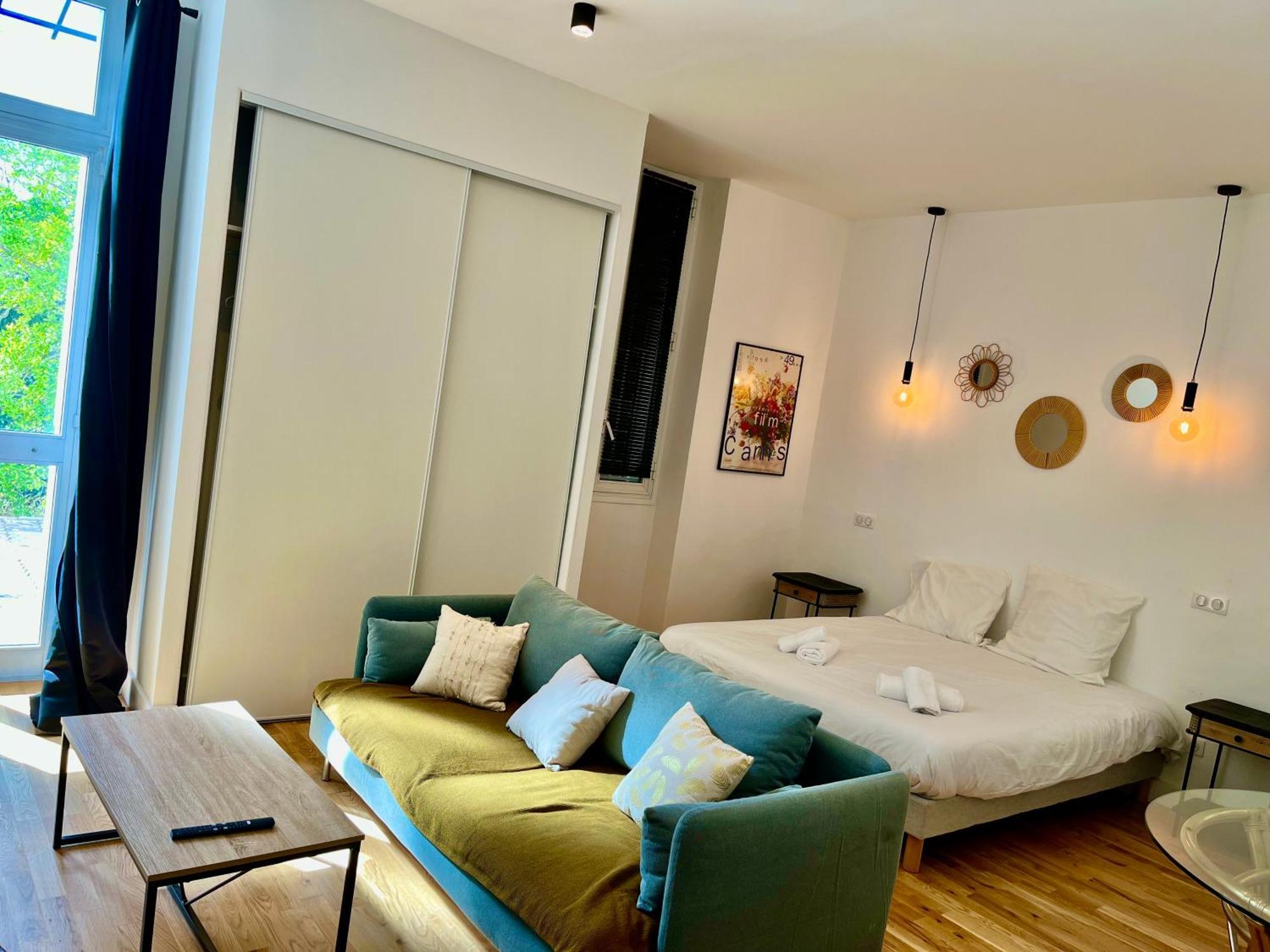Villa Les Roches 망들리유 라 나플 외부 사진
