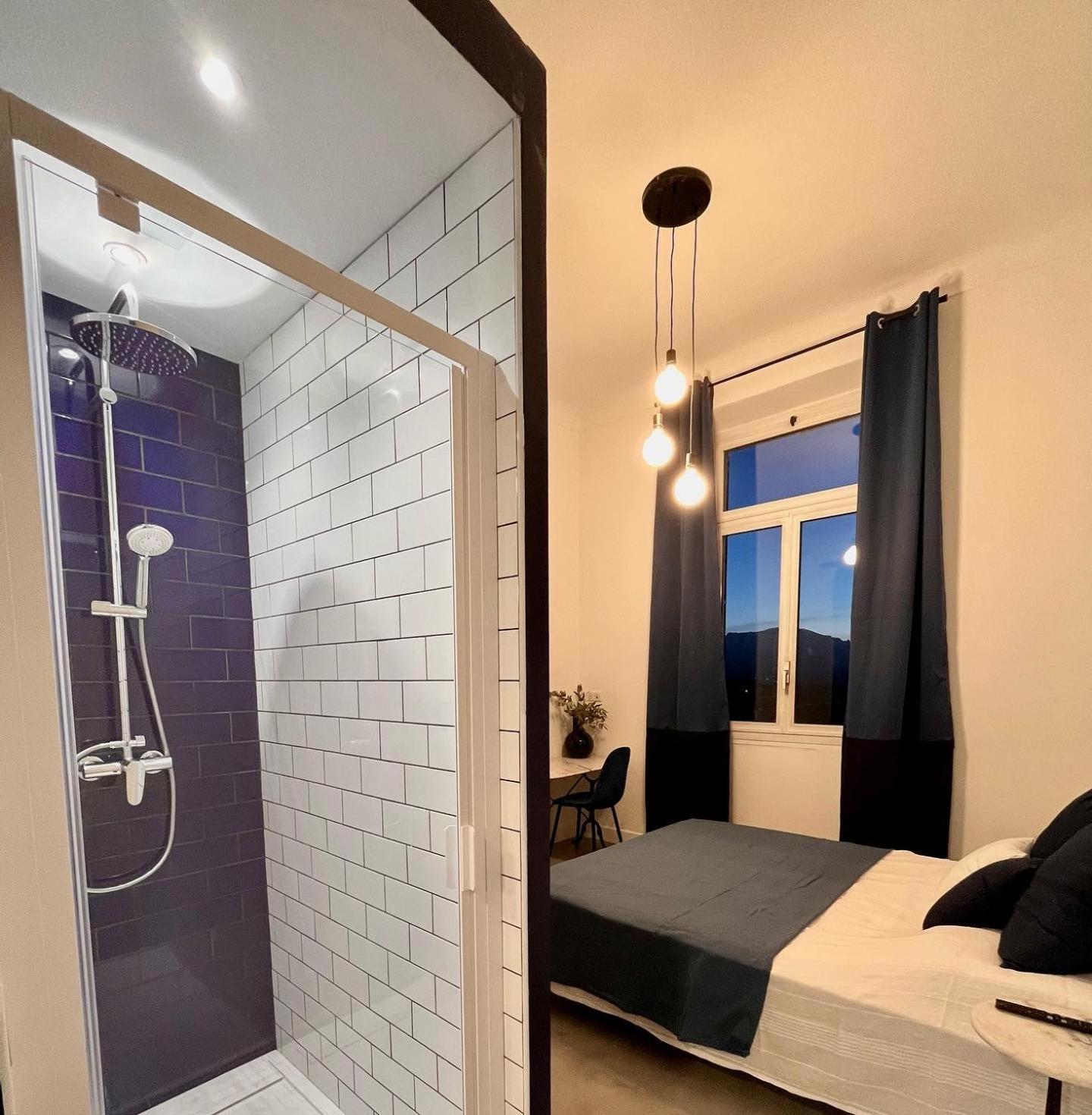 Villa Les Roches 망들리유 라 나플 외부 사진