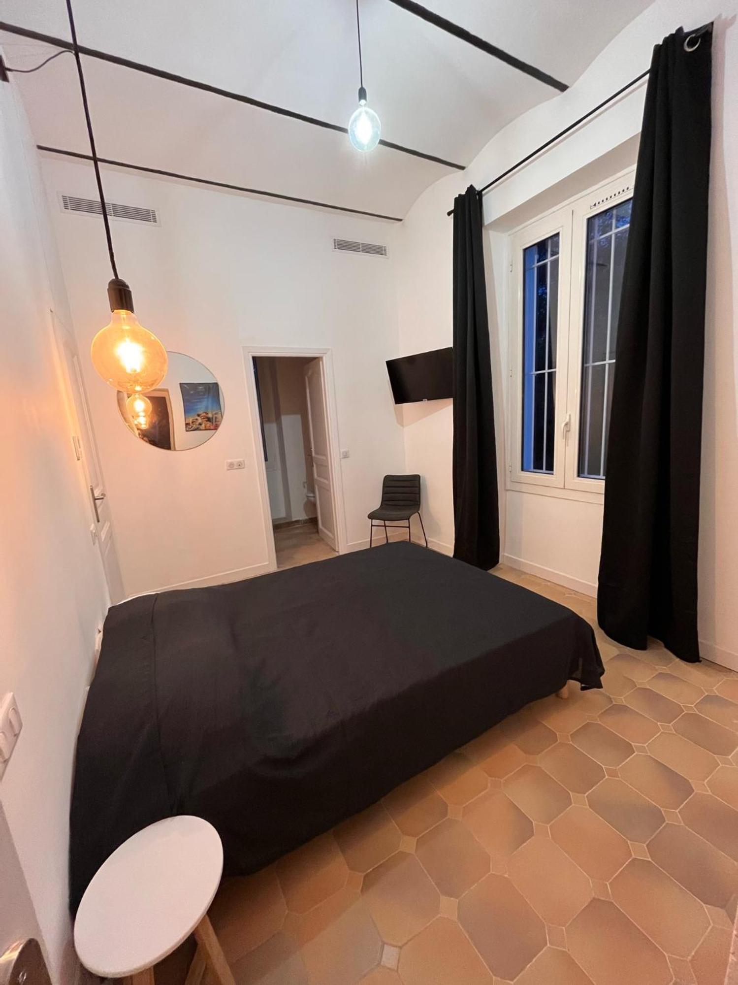 Villa Les Roches 망들리유 라 나플 외부 사진